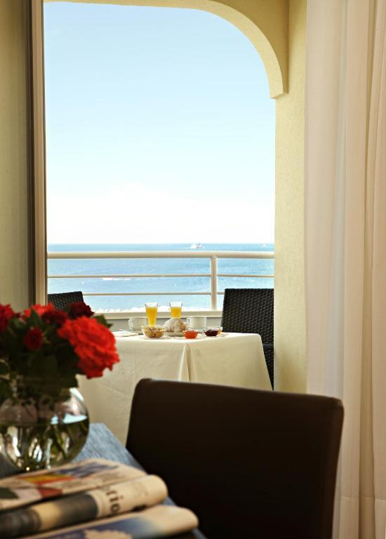 Mediterraneo & 3*