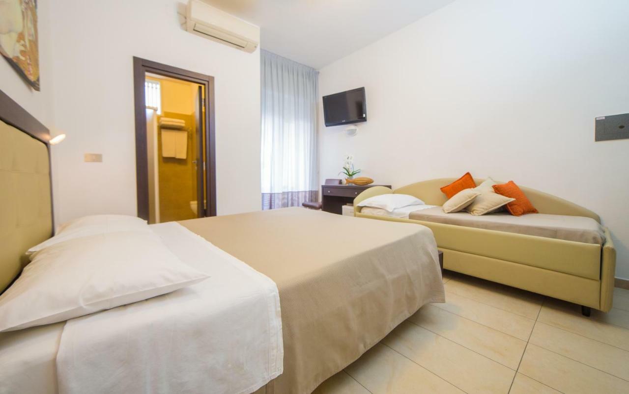 Hotel Mediterraneo &